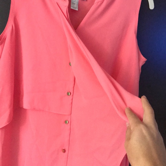 Sleeveless blouse - Picture 3 of 3